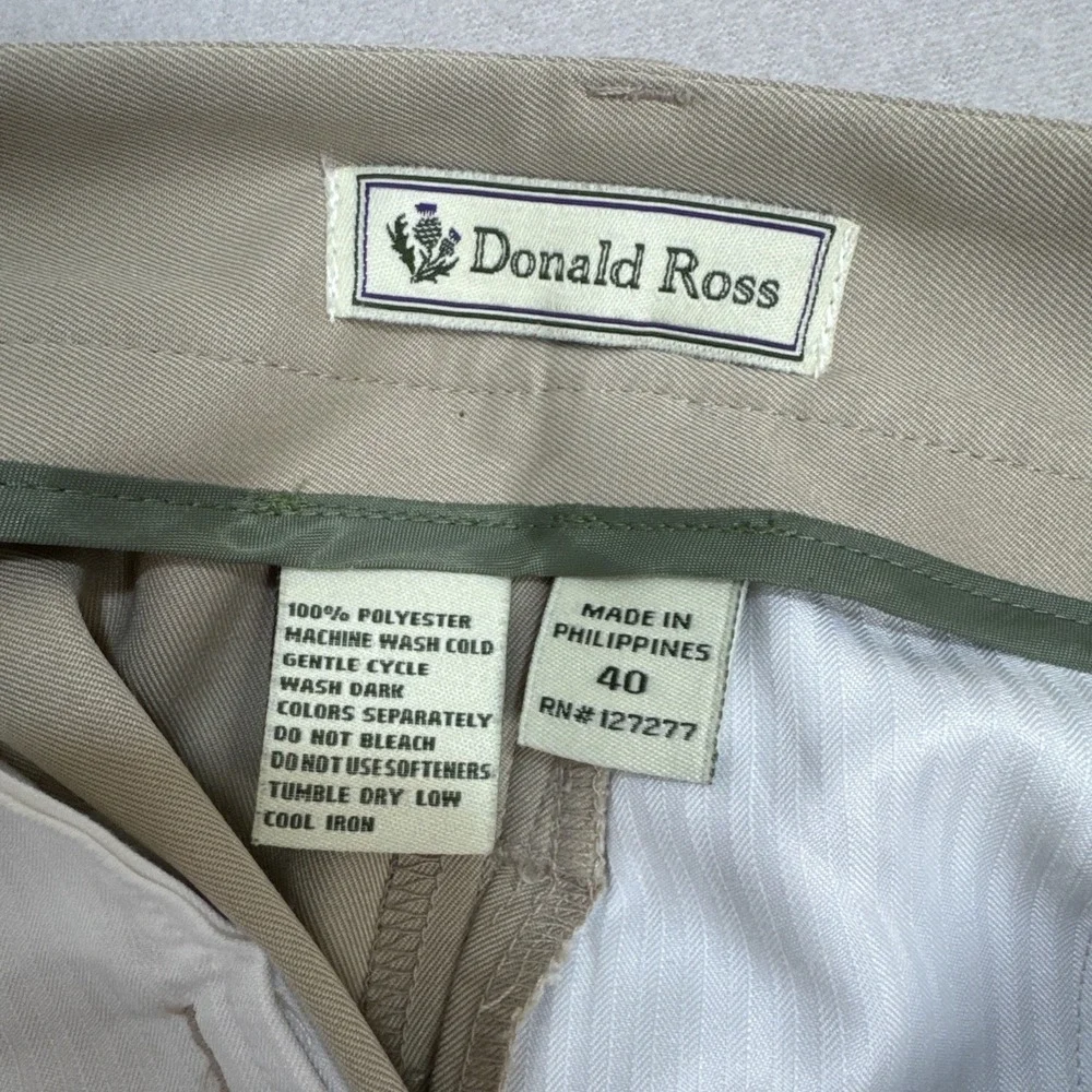 Metedeconk National Golf Club Ronald Ross Men Golf Shorts Beige Sz 40